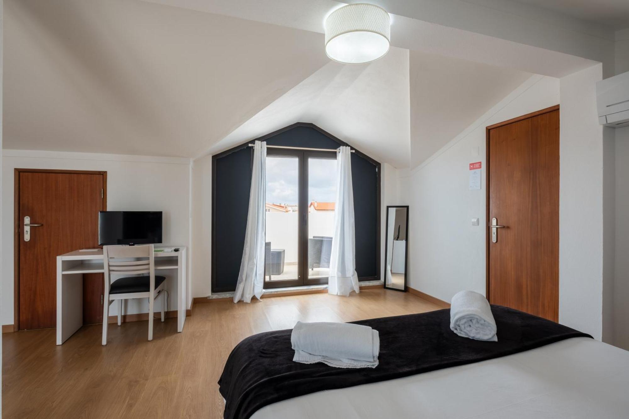 West Side Guesthouse Peniche Eksteriør billede